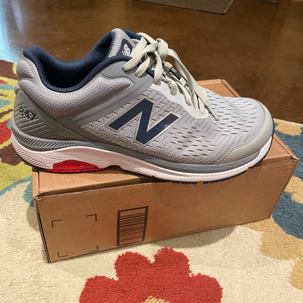 Men’s New Balance 847 V4